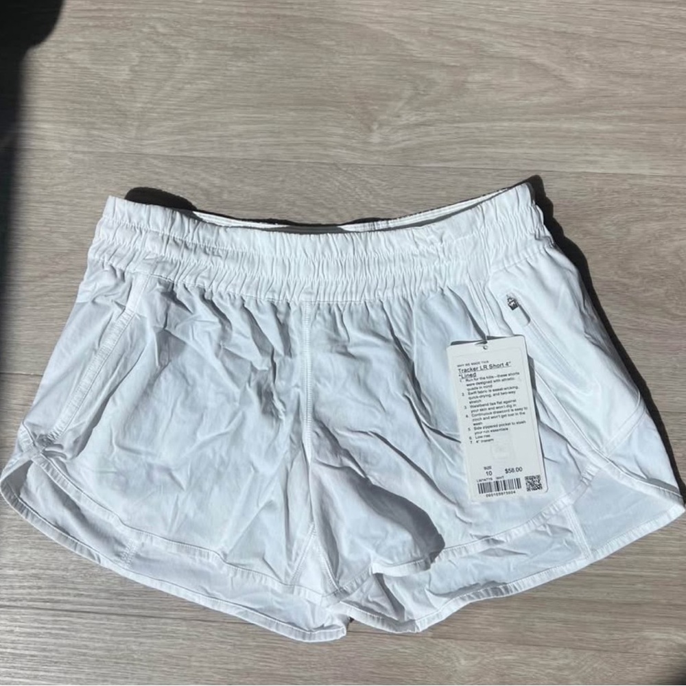 Lululemon Tracker LR shorts 4 inch